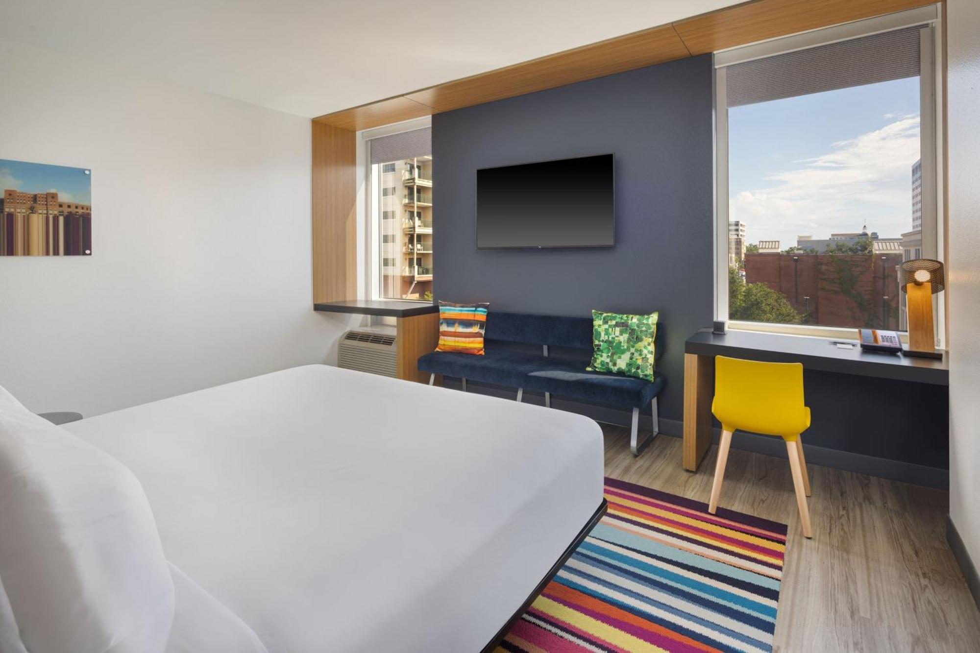 Aloft Tallahassee Downtown Exterior photo