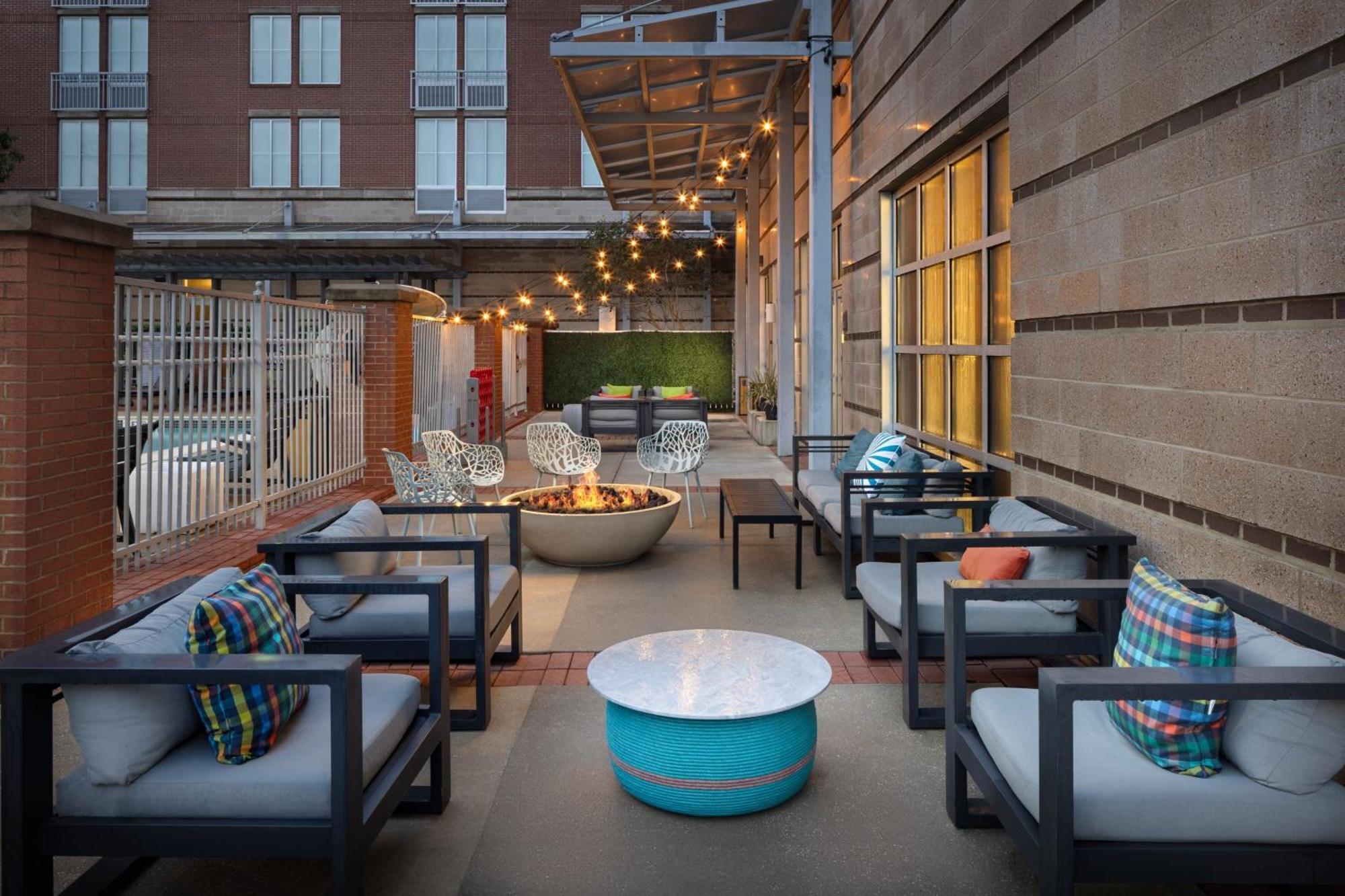 Aloft Tallahassee Downtown Exterior photo